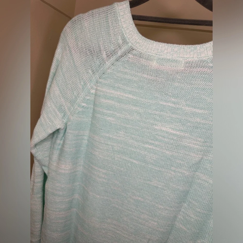 Women's size medium Faded Glory sweater - Picture 3 of 4